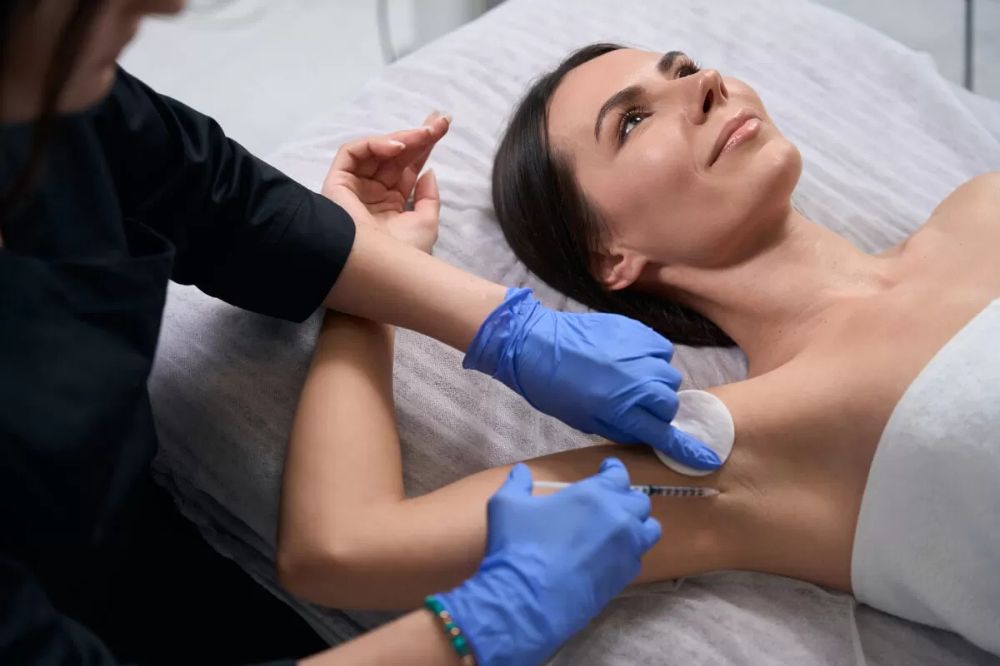 hyperhidrosis treatment t